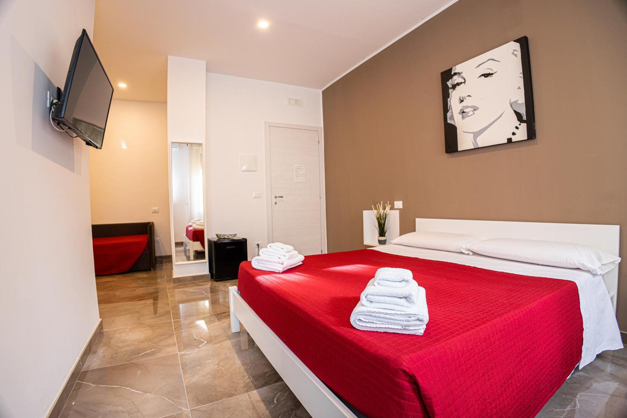 Suebi Rooms And Appartament Termoli Exterior photo