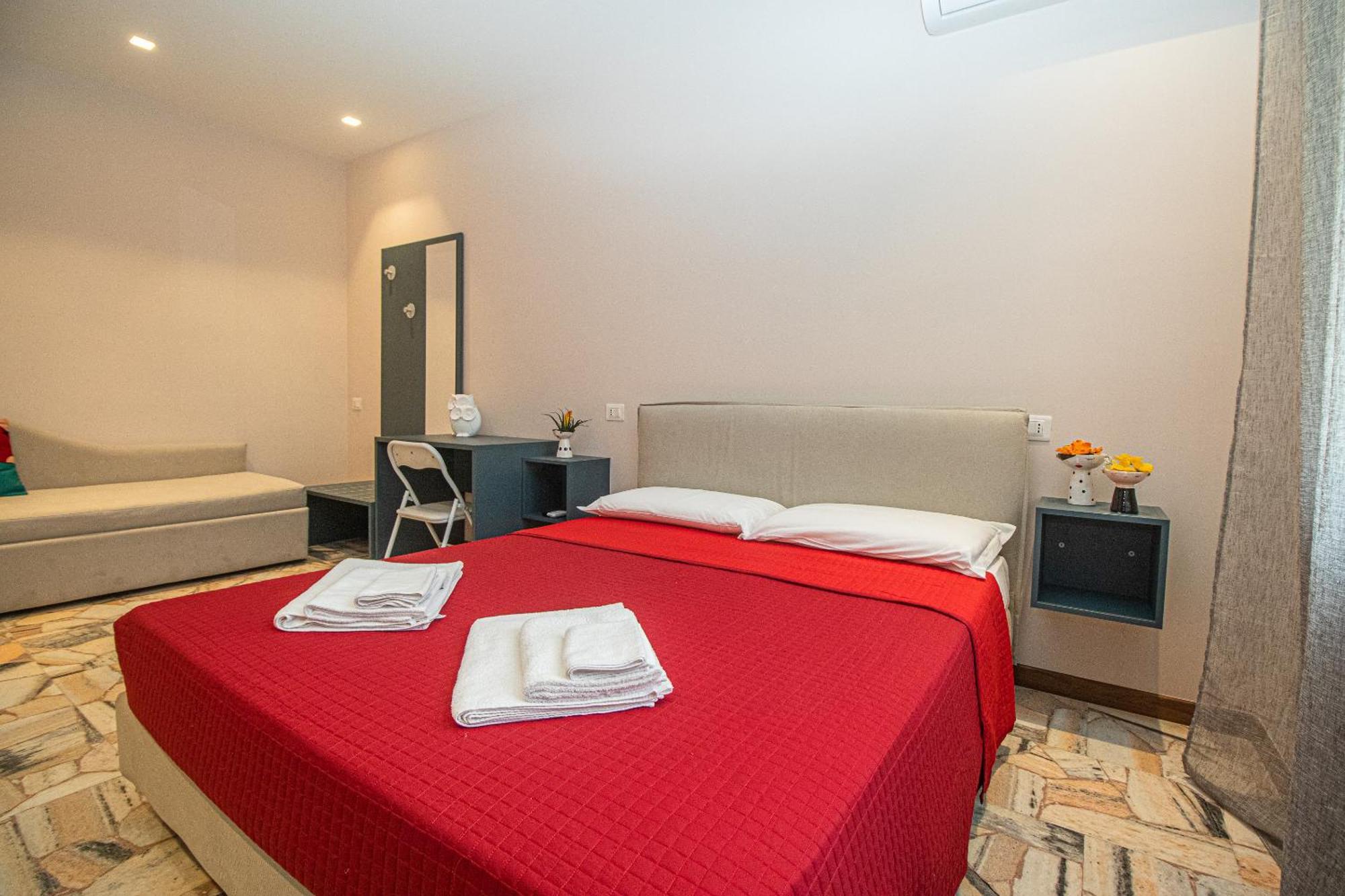 Suebi Rooms And Appartament Termoli Exterior photo